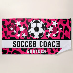 ピンクヒョウ柄サッカーコーチ名 ビーチタオル
