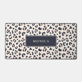 ピンクヒョウ柄名前をカスタムする デスクマット