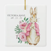 ピンクビアトリックスポッターラビットパーソナライズされたベビー セラミックオーナメント (裏面)
