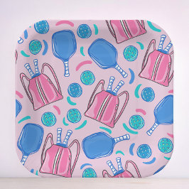 ピンクピックピックボールのパドルとボール ペーパープレート