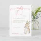 ピンクピーター・ザ・ラビットベアトリックス女の子ベビーシャワー サンキューカード (スタンド正面)