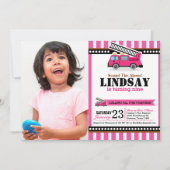 ピンクファイヤーエンジン誕生日パーティフォト招待状 招待状 (正面)