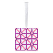 ピンクファンキーと紫のパターン キューブオーナメント (右)