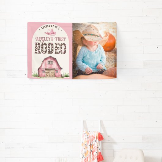 ピンクファーストカスタムロデオ女性のカーボーイ写真1st誕生日 横断幕 (インサイチュ)