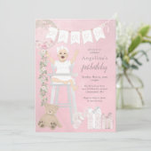 ピンクファースト誕生日ベビーガールインハイチェア 招待状 (スタンド正面)