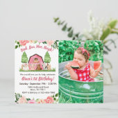 ピンクファーム写真1st誕生日招待状 招待状 (スタンド正面)