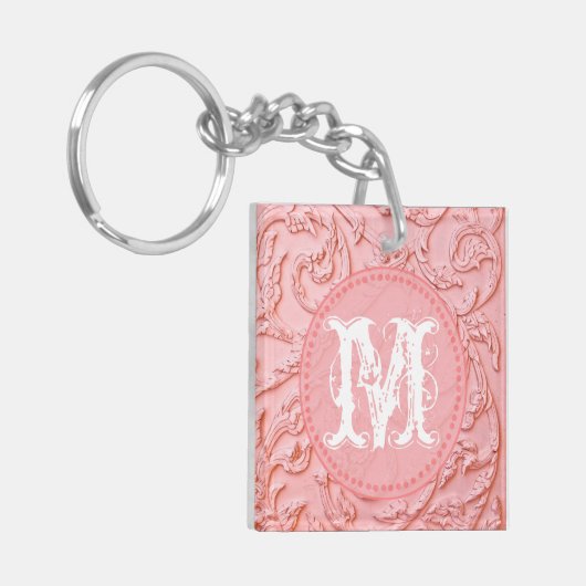 ピンクフィリグリー木彫りフローラグラムキーチェーン キーホルダー (正面左)