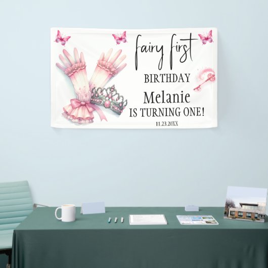 ピンクフェアリーティアラピンク蝶の最初の誕生日 横断幕 (トレードショー)