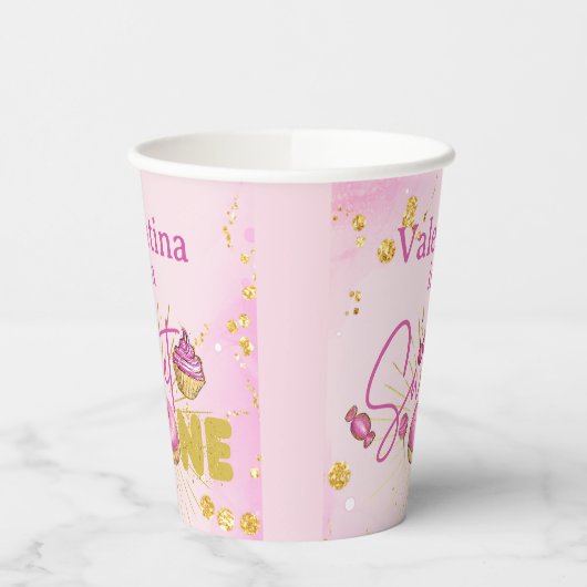 ピンクフェイク金ゴールドグリッタースウィートワン誕生日 紙コップ (左)