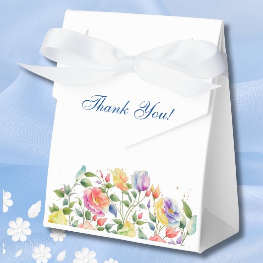 ピンクフェミニンブライトフローラバラブライダルシャワー フェイバーボックス