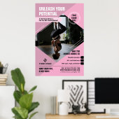 ピンクフェミニンヨガスタジオロゴマーケティングフィットネス ポスター (ホームオフィス)