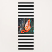 ピンクフラミンゴ白黒ストライプダレ違うベ ヨガマット (正面)