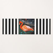 ピンクフラミンゴ白黒ストライプダレ違うベ ヨガマット (正面(横))