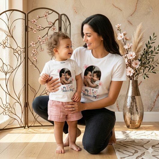 ピンクフラワーのオリジナル母の日記念グッズ ベビーTシャツ