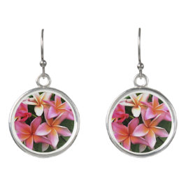ピンクフランギパニ淡い色ののブロッサムリース イヤリング