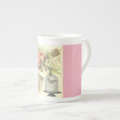 ピンクフランスのテーマヴィンテージパリ中国マグ ボーンチャイナマグカップ (正面右)