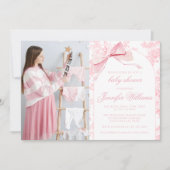 ピンクフランスのトイルバウ赤ちゃん女の子シャワー写真 招待状 (正面)