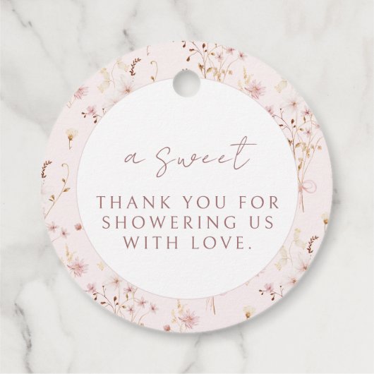 ピンクフローラの野花の赤ちゃん女の子がシャワ感謝していーユー フェイバータグ (裏面)