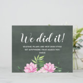 ピンクフローラクラックボードカスタムウェディングサインバジェット (スタンド正面)