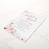 ピンクフローラバラ蝶ブライダルシャワー 箔招待状 (回転した状態)