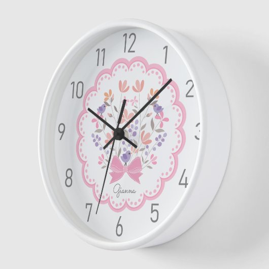 ピンクフローラパーソナライズされたガールズ子供部屋 壁時計 (傾斜)