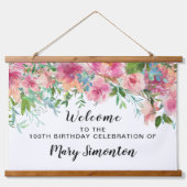 ピンクフローラ100thバースデーパーティーへようこそ 吊り下げ型タペストリー (正面)