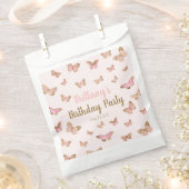 ピンクブラウンバタフライをテーマにした誕生日パーティー フェイバーバッグ (クリップ留めされた状態)