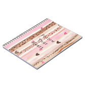 ピンクブラウンヒョウ印刷ハートストライプ ノートブック (左側)