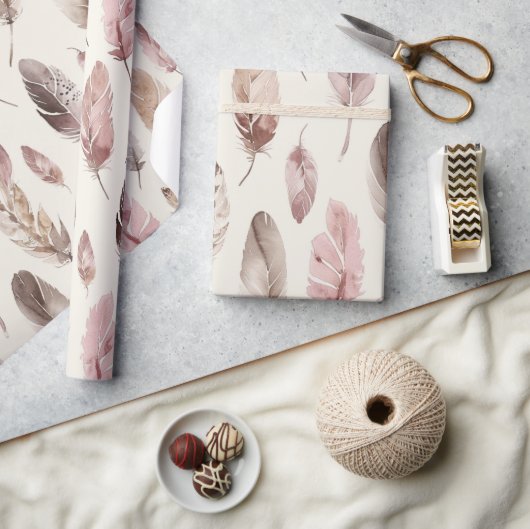 ピンクブラウンフェザー誕生日 ラッピングペーパー (クラフト)