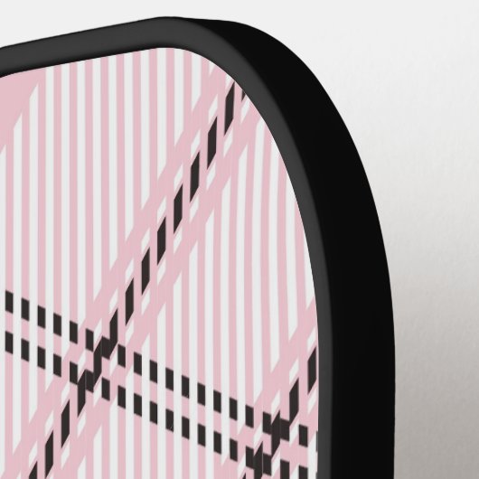 ピンクブラックとホワイトプライパーソナライズされたド ピックルボールラケット (左詳細)