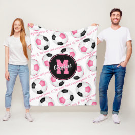 ピンクブラックサッカー場は私の幸せな場所だ フリースブランケット