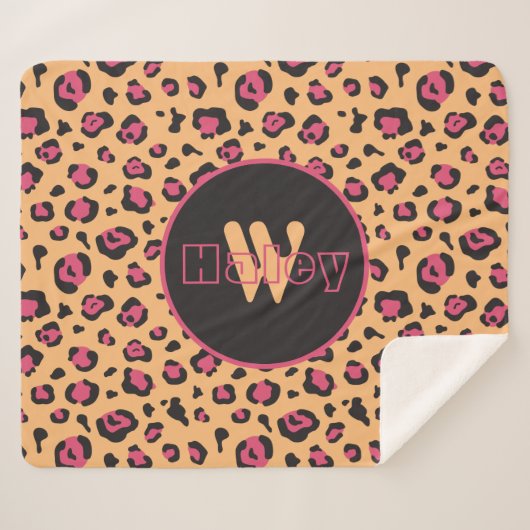 ピンクブラックヒョウ印刷モノグラム シェルパブランケット (正面(横))