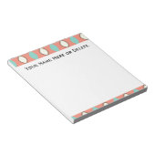 ピンクブルーとホワイトレトロ70のパターン ノートパッド (アングル)