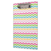 ピンクブルーカラフルグリーンイエローシェブロンストライプ クリップボード (左)