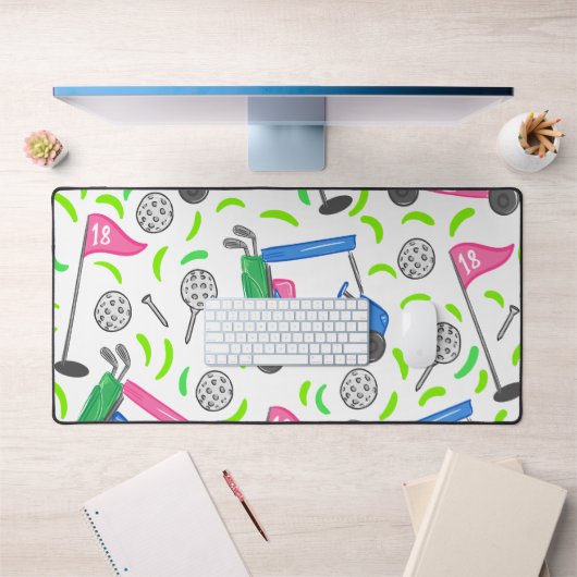 ピンクブルーグリーン名門私立校風のゴルフカートTeeフラグ デスクマット (オフィス1)