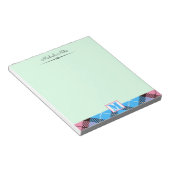 ピンクブルータータンチェックパーソナライズされたスクリプトモノグラム名 ノートパッド (アングル)