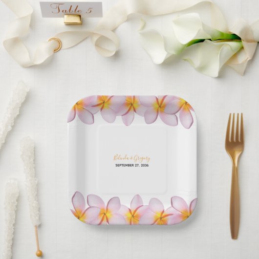 ピンクプルメリアフランギ結婚パニ ペーパープレート (ウェディング)