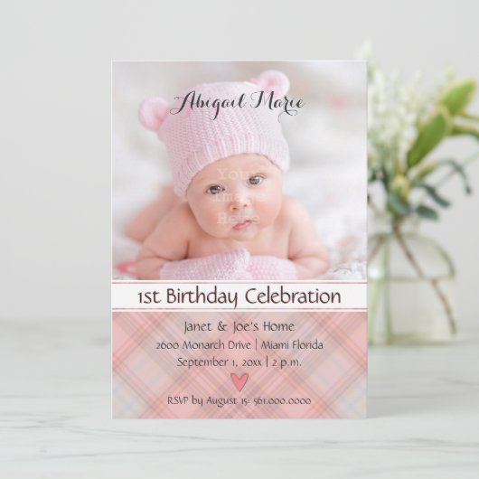 ピンクプレかわいらしイド誕生日の赤ちゃん 招待状 (スタンド正面)