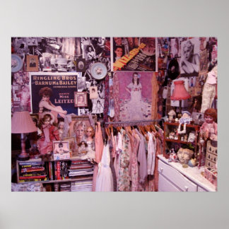 ピンクベッドルームクラッターポスター ポスター