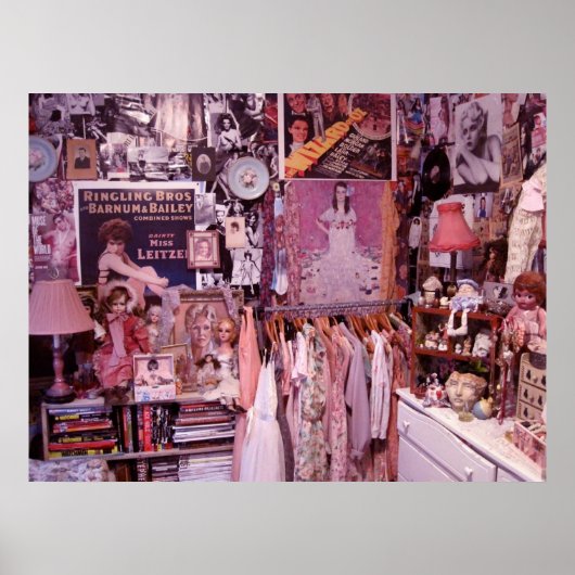 ピンクベッドルームクラッターポスター ポスター (正面)