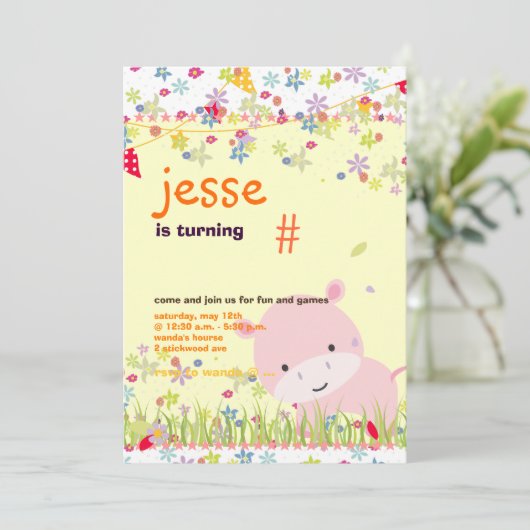 ピンクベビーのヒッポパーソナライズされたパーティー/写真 招待状 (スタンド正面)