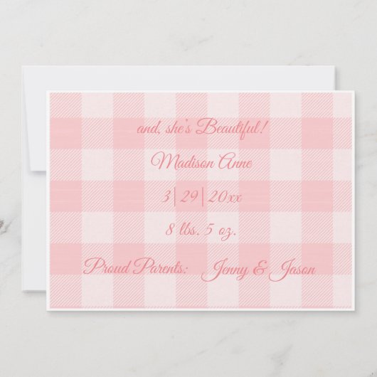 ピンクベビーガールギンガムプレイドキュートモダン誕生 案内状 (裏面)