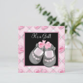 ピンクベビーシューズピンクブラックベビーガールシャワー 招待状 (スタンド正面)