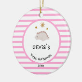 ピンクベビーディノ |初めてのクリスマスピンクストライプシック セラミックオーナメント (左)
