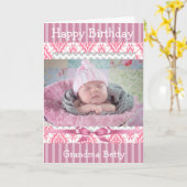 ピンクベビーフォトハッピーバースデーおばあちゃんカード カード (黄色い花)