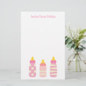 ピンクベビーボトルパーソナライズされた文具 (スタンド正面)