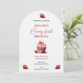 ピンクベリーファースト誕生日ウォーターカラーカップケーキ 招待状 (スタンド正面)
