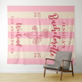 ピンクベージュのウェルカムバチェロレッテ誕生月の花 タペストリー (インサイチュ(横))