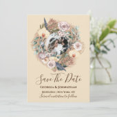 ピンクベージュの素朴な花環の写真 ボーホー ベージュ セーブザデート (スタンド正面)