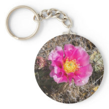 ピンクペリカナシのキーリング